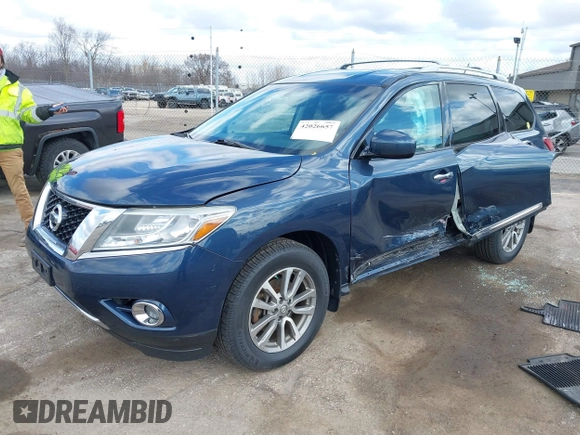 2014 Nissan Pathfinder SL with VIN 5N1AR2MM2EC712191, listed as a IAAI auction lot 42026657 with 157,534 mi miles and . Bid and sale history available at carsss.com. Image 2.