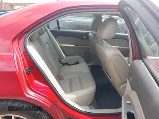 2010 Ford Fusion SEL z VIN 3FAHP0JA6AR131544, wystawiony jako IAAI lot #42263173 z przebiegiem 126 194 mil mil oraz . Historia ofert i sprzedaży dostępna na DreamBid. Obrazek 8.