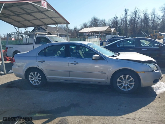 2008 Mercury Milan with VIN 3MEHM07Z58R633485, listed as a IAAI auction lot 41764314 with 60,842 mi miles. Bid and sale history available at carsss.com. Image 13.