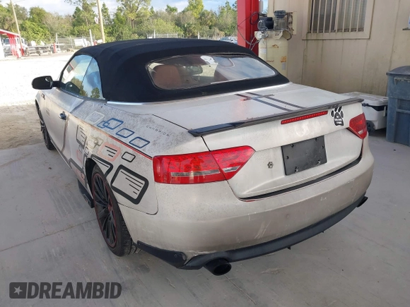 2010 Audi A5 Premium Plus with VIN WAULFAFH4AN020929, listed as a IAAI auction lot 41280631 with 90,882 mi miles. Bid and sale history available at carsss.com. Image 3.