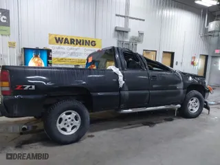 2002 Chevrolet Silverado 1500 LS with VIN 2GCEK19T321291409, listed as a IAAI auction lot 41391207 with 234,690 mi miles. Bid and sale history available at carsss.com. Image 13.