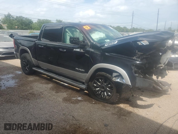 2019 Ram 1500 Laramie z VIN 1C6SRFJT8KN809379, wystawiony jako Copart lot #52827415 z przebiegiem Nie podano mil oraz Czysty tytuł • Clean title. Historia ofert i sprzedaży dostępna na DreamBid. Obrazek 4.
