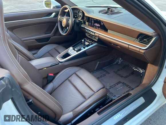 2021 Porsche 911 Carrera with VIN WP0CA2A91MS239859, listed as a Copart auction lot 54248835 with 5,700 mi miles and Non Repairable. Bid and sale history available at carsss.com. Image 5.