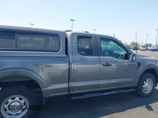 2022 Ford F-150 XL z VIN 1FTEX1EP3NKE22465, wystawiony jako IAAI lot #42179153 z przebiegiem 26 500 mil mil oraz . Historia ofert i sprzedaży dostępna na DreamBid. Obrazek 14.