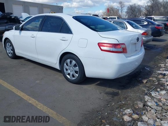 2009 Toyota Camry with VIN 4T1BE46K19U881500, listed as a IAAI auction lot 41824857 with 158,045 mi miles. Bid and sale history available at carsss.com. Image 3.