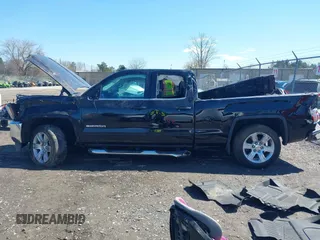2019 GMC Sierra 1500 SLE z VIN 2GTV2MEC5K1105649, wystawiony jako IAAI lot #42039152 z przebiegiem 68 640 mil mil oraz . Historia ofert i sprzedaży dostępna na DreamBid. Obrazek 15.