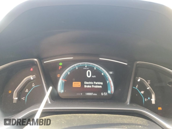 2017 Honda Civic EX z VIN 19XFC2F71HE017068, wystawiony jako Copart lot #53541655 z przebiegiem 148 087 mil mil oraz Szkoda całkowita • Salvage title. Historia ofert i sprzedaży dostępna na DreamBid. Obrazek 9.