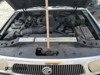 2001 Mercury Mountaineer z VIN 4M2ZU66E41UJ02651, wystawiony jako Copart lot #54207905 z przebiegiem 294 148 mil mil oraz Szkody całkowita. Historia ofert i sprzedaży dostępna na DreamBid. Obrazek 12.