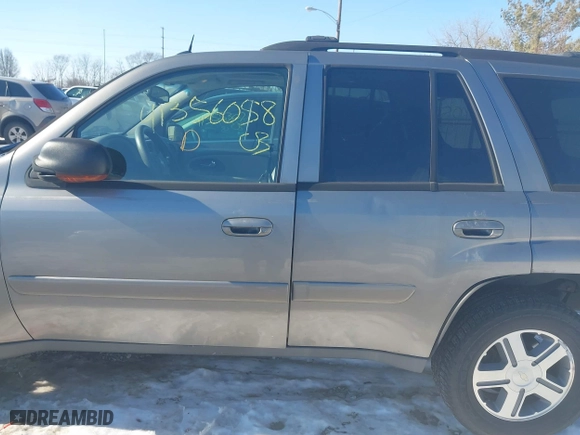 2005 Chevrolet TrailBlazer LT with VIN 1GNDT13S152213571, listed as a IAAI auction lot 41356058 with 157,856 mi miles. Bid and sale history available at carsss.com. Image 14.