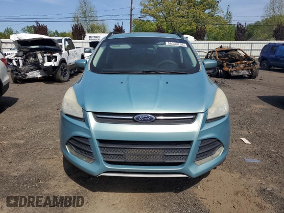 2013 Ford Escape SE with VIN 1FMCU9G93DUA76607, listed as a Copart auction lot 56309755 with 265,232 mi miles and Salvage title. Bid and sale history available at DreamBid. Image 5.