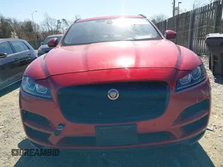 2017 Jaguar F-PACE 20d Prestige with VIN SADCK2BN3HA490469, listed as a IAAI auction lot 41823455 with 60,143 mi miles. Bid and sale history available at carsss.com. Image 12.