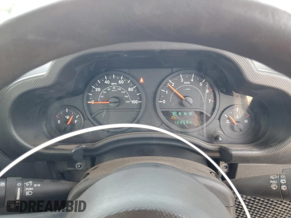 2008 Jeep Wrangler X with VIN 1J4FZ24128L612526, listed as a Copart auction lot 49152275 with 128,584 mi miles and Clean title. Bid and sale history available at DreamBid. Image 9.