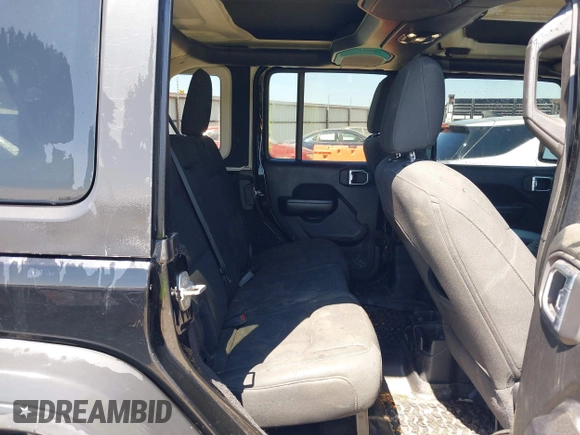 2020 Jeep Wrangler Unlimited Sport S z VIN 1C4HJXDN9LW323205, wystawiony jako IAAI lot #41879292 z przebiegiem 108 499 mil mil oraz . Historia ofert i sprzedaży dostępna na DreamBid. Obrazek 8.