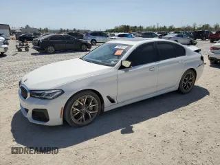 2022 BMW 5 Series 530i xDrive with VIN WBA13BJ00NCL04213, listed as a Copart auction lot 48920615 with 23,910 mi miles and Salvage Title. Bid and sale history available at carsss.com. Image 1.
