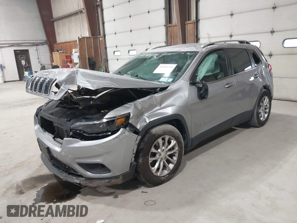 2019 Jeep Cherokee Latitude with VIN 1C4PJMCB7KD118915, listed as a IAAI auction lot 41903336 with 105,425 mi miles. Bid and sale history available at carsss.com. Image 2.