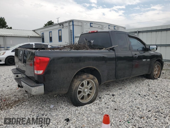 2006 Nissan Titan SE z VIN 1N6BA06AX6N546044, wystawiony jako Copart lot #57662705 z przebiegiem 207 161 mil mil oraz Czysty tytuł • Clean title. Historia ofert i sprzedaży dostępna na DreamBid. Obrazek 3.
