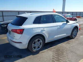 2019 Audi Q5 Premium with VIN WA1ANAFY1K2112607, listed as a IAAI auction lot 41482680 with 58,000 mi miles. Bid and sale history available at carsss.com. Image 4.