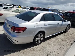 2014 Mercedes-Benz E-Class E 250 BlueTEC Luxury with VIN WDDHF0EB4EA933807, listed as a Copart auction lot 76277554 with Not Provided miles and Non Repairable. Bid and sale history available at carsss.com. Image 3.