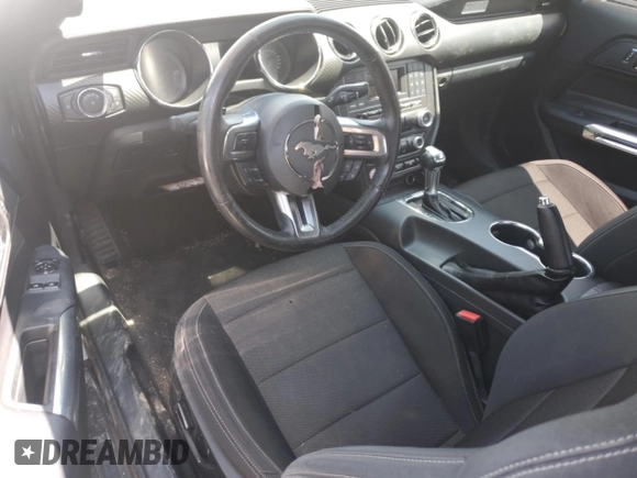 2015 Ford Mustang V6 z VIN 1FA6P8AM8F5347101, wystawiony jako Copart lot #62295205 z przebiegiem 92 592 mil mil oraz Szkoda całkowita • Salvage title. Historia ofert i sprzedaży dostępna na DreamBid. Obrazek 8.