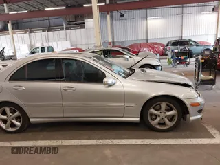 2006 Mercedes-Benz C 230 Sport with VIN WDBRF52HX6F732386, listed as a IAAI auction lot 42211116 with 132,116 mi miles and . Bid and sale history available at DreamBid. Image 13.