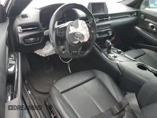 2020 Toyota Supra 3.0 with VIN WZ1DB4C02LW030327, listed as a Copart auction lot 61451485 with 85,250 mi miles and Salvage title. Bid and sale history available at DreamBid. Image 8.