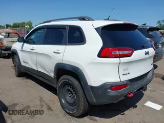 2015 Jeep Cherokee Trailhawk с VIN 1C4PJMBS5FW654399, выставлен на аукционе IAAI как лот 42550114 с пробегом 205 542 миль миль и . История ставок и продаж доступна на DreamBid. Изображение 3.