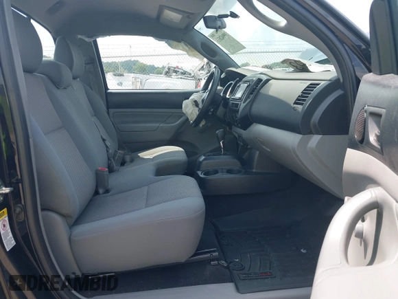 2014 Toyota Tacoma with VIN 5TFNX4CN9EX038034, listed as a IAAI auction lot 39942833 with 44,114 mi miles and . Bid and sale history available at DreamBid. Image 5.
