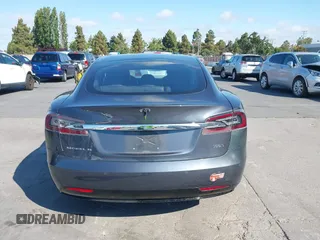 2018 Tesla Model S 75D with VIN 5YJSA1E26JF249573, listed as a IAAI auction lot 42748801 with 88,467 mi miles and . Bid and sale history available at DreamBid. Image 17.