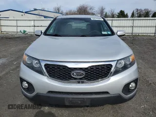 2012 Kia Sorento LX with VIN 5XYKT3A61CG301346, listed as a Copart auction lot 52675525 with 125,621 mi miles and Clean Title. Bid and sale history available at DreamBid. Image 5.