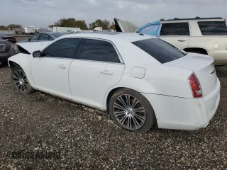 2013 Chrysler 300 with VIN 2C3CCABT0DH691022, listed as a Copart auction lot 84861724 with 124,518 mi miles and Salvage Title. Bid and sale history available at carsss.com. Image 2.