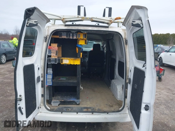 2020 Nissan NV200 SV with VIN 3N6CM0KN2LK695635, listed as a IAAI auction lot 41930277 with 70,193 mi miles and . Bid and sale history available at DreamBid. Image 18.