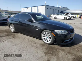 2013 BMW 3 Series 328i z VIN WBAKE5C58DJ107339, wystawiony jako Copart lot #71659734 z przebiegiem 121 137 mil mil oraz Szkoda całkowita • Salvage title. Historia ofert i sprzedaży dostępna na DreamBid. Obrazek 4.