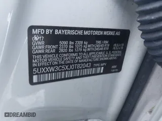 2018 BMW X4 xDrive28i with VIN 5UXXW3C5XJ0T82043, listed as a IAAI auction lot 41246495 with 106,606 mi miles. Bid and sale history available at carsss.com. Image 9.