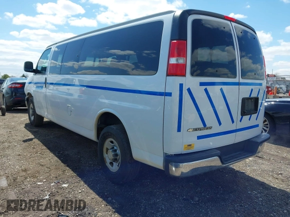 2017 Chevrolet Express Passenger LT with VIN 1GAZGPFF4H1242182, listed as a IAAI auction lot 42020122 with 51,100 mi miles and . Bid and sale history available at DreamBid. Image 3.