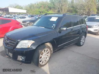 2011 Mercedes-Benz GLK-Class GLK 350 with VIN WDCGG5GB2BF620874, listed as a IAAI auction lot 41921299 with 147,086 mi miles. Bid and sale history available at carsss.com. Image 2.