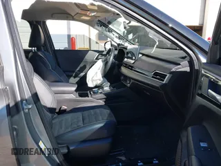 2023 Mitsubishi Outlander SE z VIN JA4J4UA8XPZ056578, wystawiony jako IAAI lot #41735091 z przebiegiem 20 801 mil mil oraz . Historia ofert i sprzedaży dostępna na DreamBid. Obrazek 5.