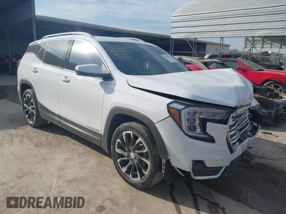 2022 GMC Terrain SLT with VIN 3GKALPEV0NL224814, listed as a IAAI auction lot 41696599 with 65,930 mi miles. Bid and sale history available at carsss.com. Image 1.