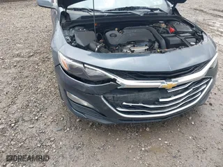 2019 Chevrolet Malibu LT with VIN 1G1ZD5ST4KF143378, listed as a IAAI auction lot 41805693 with 101,130 mi miles. Bid and sale history available at carsss.com. Image 6.