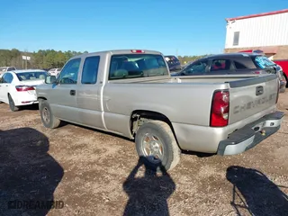 2004 Chevrolet Silverado 1500 Work Truck with VIN 1GCEC19X44Z223064, listed as a IAAI auction lot 41305846 with 228,662 mi miles. Bid and sale history available at carsss.com. Image 3.