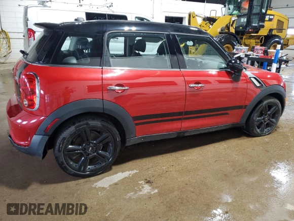2013 MINI Countryman S with VIN WMWZC3C53DWP24952, listed as a Copart auction lot 62611435 with 123,272 mi miles and Clean title. Bid and sale history available at DreamBid. Image 3.