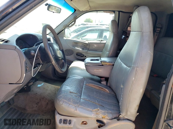 1997 Ford F-150 XL z VIN 1FTEX17L8VNB84878, wystawiony jako Copart lot #52695045 z przebiegiem 446 498 mil mil oraz Szkoda całkowita • Salvage title. Historia ofert i sprzedaży dostępna na DreamBid. Obrazek 7.