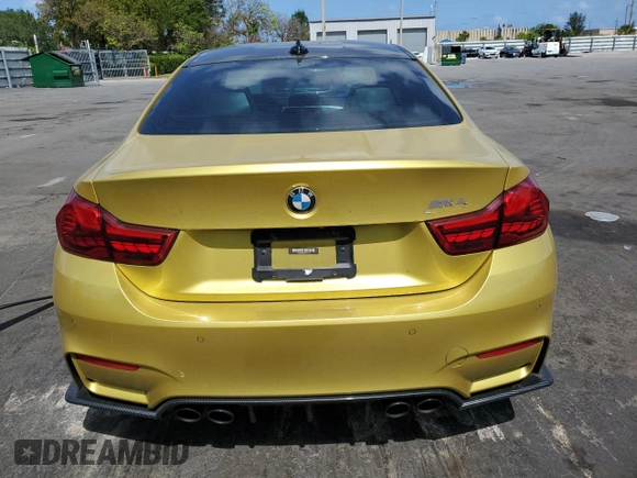 2017 BMW M4 z VIN WBS3R9C50HK709115, wystawiony jako Copart lot #54594635 z przebiegiem 84 216 mil mil oraz Szkoda całkowita • Salvage title. Historia ofert i sprzedaży dostępna na DreamBid. Obrazek 6.