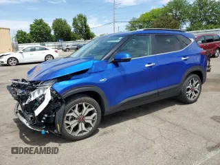 2021 Kia Seltos SX z VIN KNDETCA21M7156527, wystawiony jako Copart lot #57528735 z przebiegiem 37 766 mil mil oraz Szkoda całkowita • Salvage title. Historia ofert i sprzedaży dostępna na DreamBid. Obrazek 1.