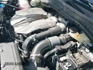 2025 Hyundai Santa Fe Calligraphy z VIN 5NMP54GL5SH093107, wystawiony jako IAAI lot #42263517 z przebiegiem 2 158 mil mil oraz . Historia ofert i sprzedaży dostępna na DreamBid. Obrazek 19.