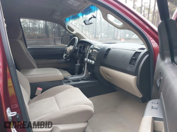 2010 Toyota Tundra 4WD Truck with VIN 5TFUM5F13AX008637, listed as a IAAI auction lot 41458700 with 212,845 mi miles. Bid and sale history available at carsss.com. Image 5.