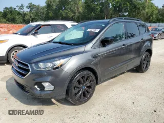 2019 Ford Escape SE z VIN 1FMCU0GD9KUA52728, wystawiony jako Copart lot #58410975 z przebiegiem 109 483 mil mil oraz Czysty tytuł • Clean title. Historia ofert i sprzedaży dostępna na DreamBid. Obrazek 1.