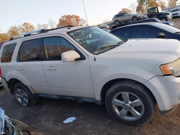 2011 Ford Escape Limited with VIN 1FMCU0E72BKA06425, listed as a IAAI auction lot 41095359 with 174,075 mi miles. Bid and sale history available at carsss.com. Image 13.