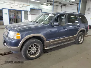 2003 Ford Explorer Eddie Bauer z VIN 1FMZU74E33UC42235, wystawiony jako Copart lot #55652015 z przebiegiem 152 313 mil mil oraz Tytuł czysty. Historia ofert i sprzedaży dostępna na DreamBid. Obrazek 1.