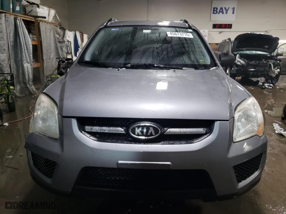 2009 Kia Sportage LX with VIN KNDJE723797633945, listed as a Copart auction lot 45673715 with 173,129 mi miles and Salvage Title. Bid and sale history available at carsss.com. Image 5.