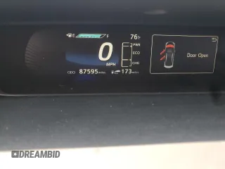 2017 Toyota Mirai с VIN JTDBVRBD9HA002320, выставлен на аукционе Copart как лот 55419855 с пробегом 87 595 миль миль и Списание • Salvage title. История ставок и продаж доступна на DreamBid. Изображение 9.